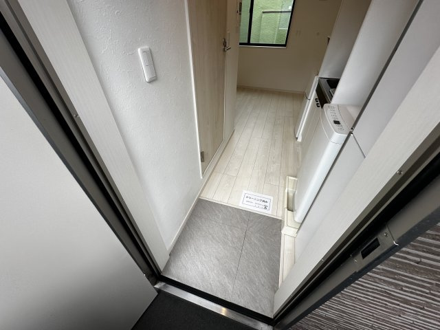 BASE上板橋の玄関