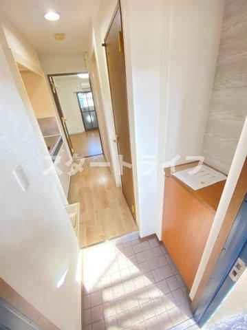 大阪市東淀川区東中島１丁目の賃貸マンションの玄関