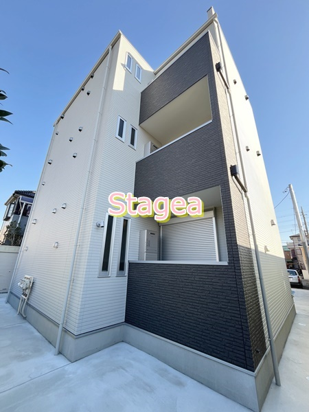 REGALEST 大宮の外観