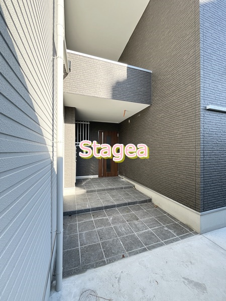 REGALEST 大宮のエントランス