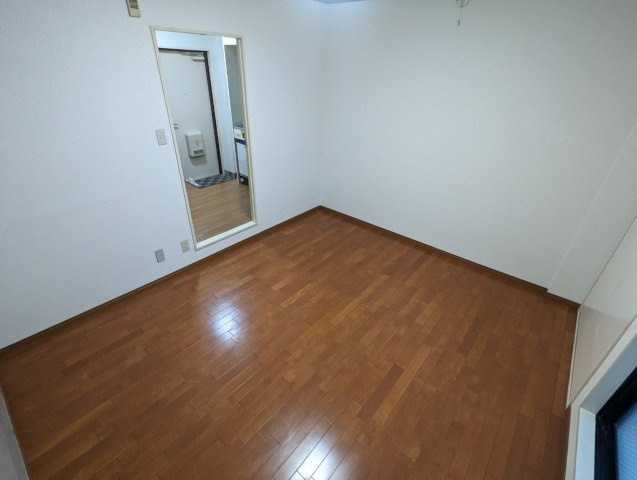 香川ハイツの居間・リビング