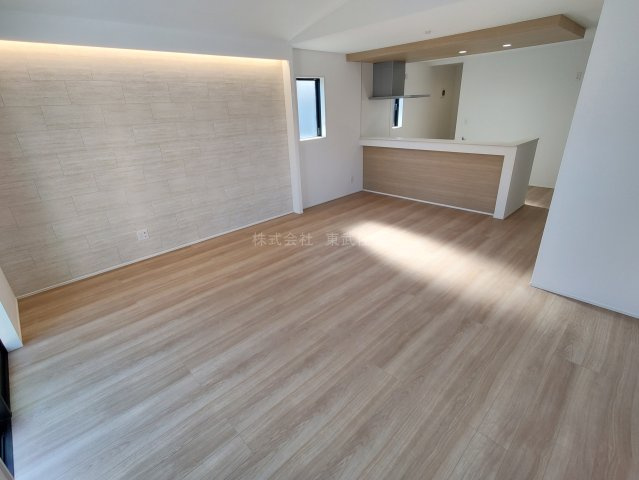 【居間・リビング】の画像