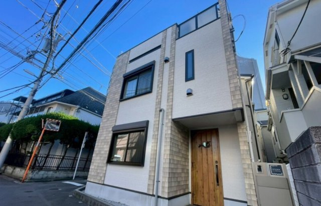 高田馬場3丁目戸建の外観|きれいな外観です