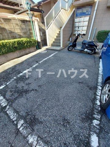 セイルオンの駐車場