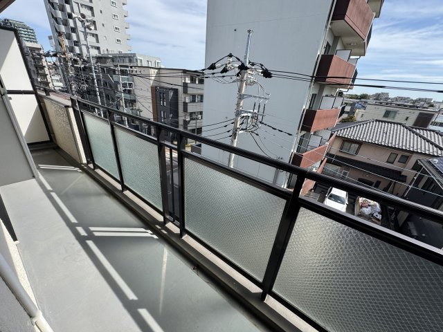 L-commuPLUS相模大野のバルコニー|画像は別部屋のものです。相違がある場合、現況優先。
