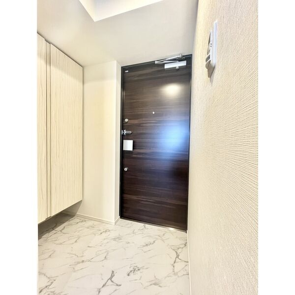 S-RESIDENCE熱田Ⅱの玄関|きれいな玄関です