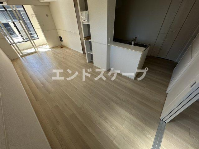 パークサイド　レジデンスの居間・リビング|高崎、前橋のお部屋探しはエンドスケープまで！お客様の理想お聞かせ下さい♪