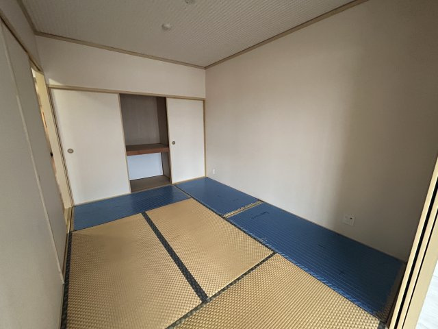 半田市旭町　スペクトル旭町弐番館の和室|6帖