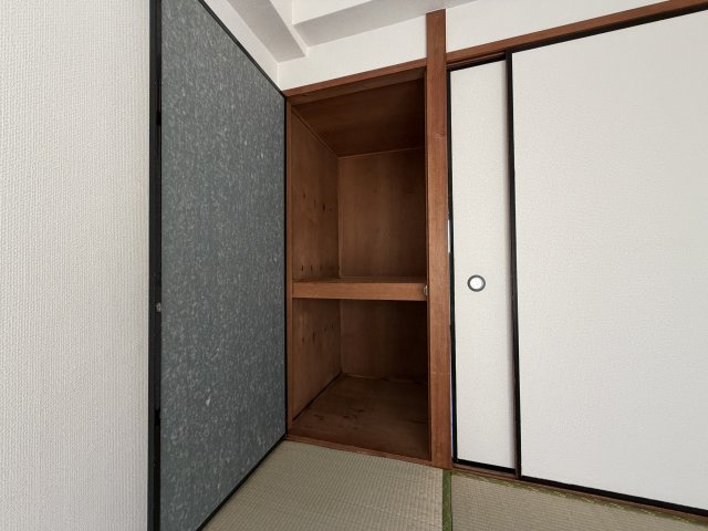 エルベコート住吉大社北の収納