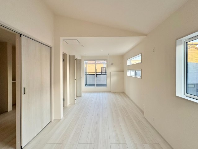 《仲介手数料半額》北本市中丸7丁目全12棟　4号棟の洋室|洋室10.7帖※フレキシブルタイプ