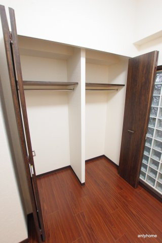 プレジオ本町　仲介手数料無料の収納