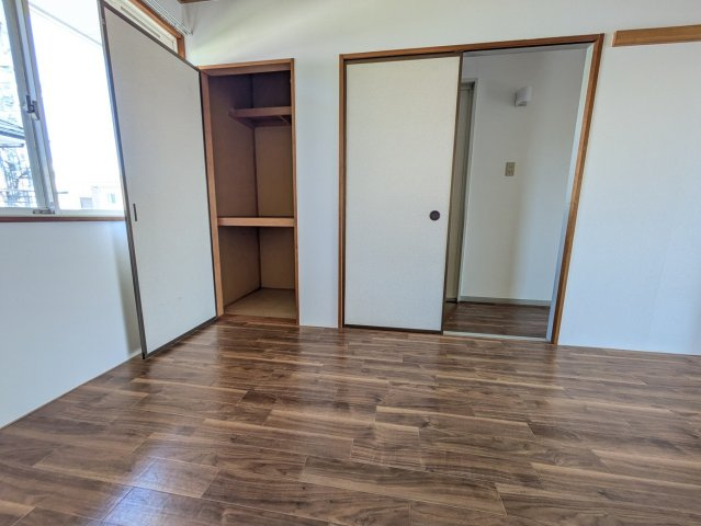 岡山市南区洲崎３丁目のアパートの収納