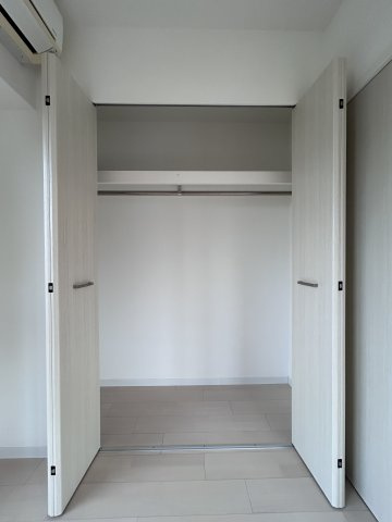 ラグゼ新大阪サウスの収納|Luxe新大阪SOUTH　クローゼット