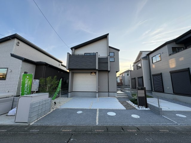 《仲介手数料半額》北本市中丸7丁目全12棟　6号棟の前面道路含む現地写真