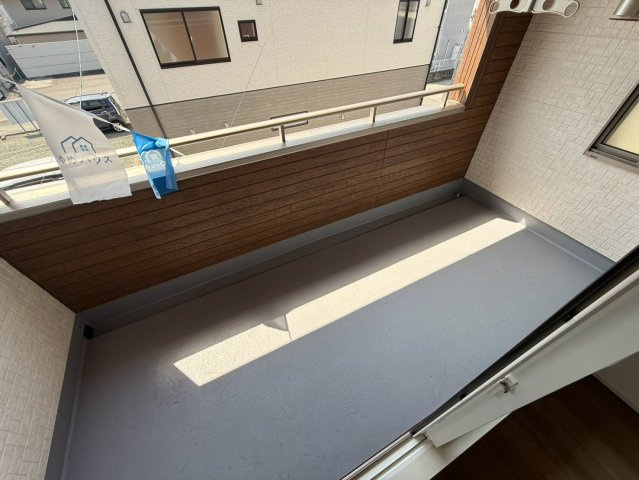 ブルーミングガーデン／北区麻生田3丁目／3号棟のバルコニー