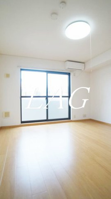 【居間・リビング】 | ジュネスド・ノア | 洋室のお部屋です。