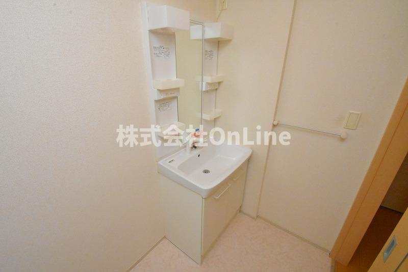 セレスコート本郷の独立洗面台