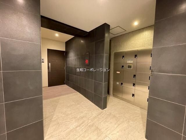 ＧＡＲＤＥＮ　ＣＯＵＲＴ　Ａ　西高島平のエントランス