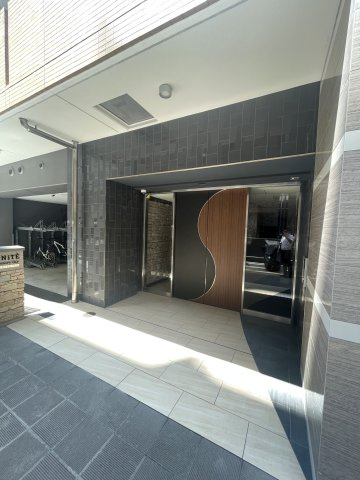 【エントランス】セレニテ神戸元町クレア