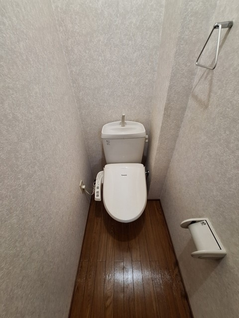 ＵＲＢＡＮ　ＳＱＵＡＲＥのトイレ|★温水洗浄便座★
