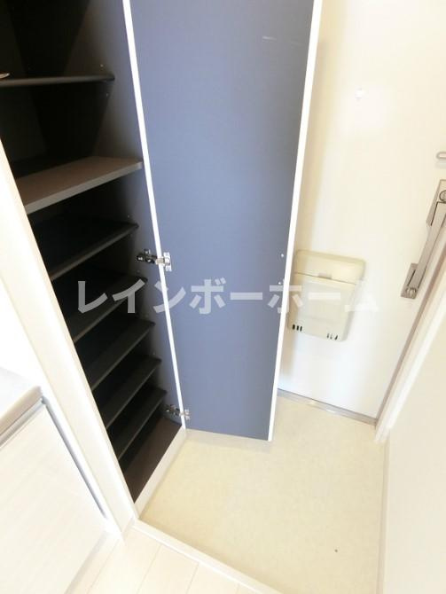 仲介手数料（賃料の1.10ヵ月）の50％OFF対象物件！の玄関|毎日通る玄関はこちらです