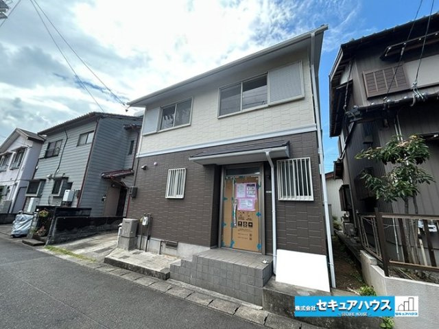 【中古戸建】刈谷市一ツ木町鵜島の外観|【現地外観写真】
■株式会社　セキュアハウス■
住宅ローンに強く、知識、経験豊富なスタッフ在籍
お客様に寄り添い、ご成約後もサポート致します。　　　　　　　　　　　　　　　　　　　　　　　　　　　　　