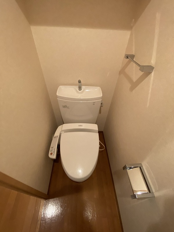 グランガーデン足代新町のトイレ