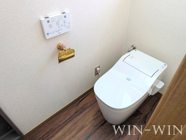 曙町測点戸建のトイレ