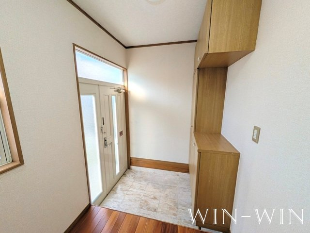 曙町測点戸建の玄関