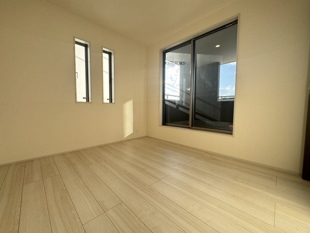 金武町金武（全3棟）の洋室|1号棟　洋室5.3帖＋収納付き♪