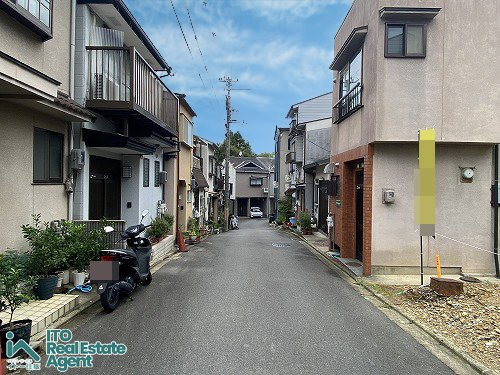 大宮西野山町 新築戸建の前面道路含む現地写真