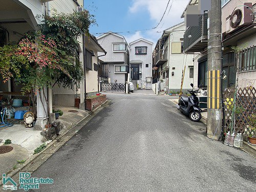 大宮西野山町 新築戸建の前面道路含む現地写真