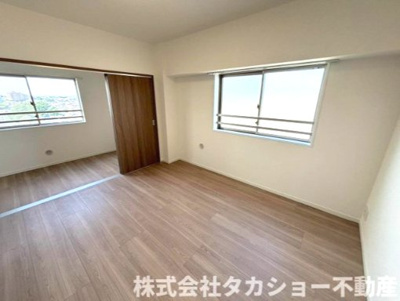 【寝室】 | サンクレイドル千葉登戸スカイレジデンス | 開放的な寝室です