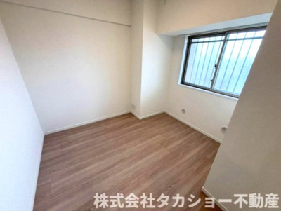 【洋室】 | サンクレイドル千葉登戸スカイレジデンス | 個人の部屋や寝室として使える洋室です