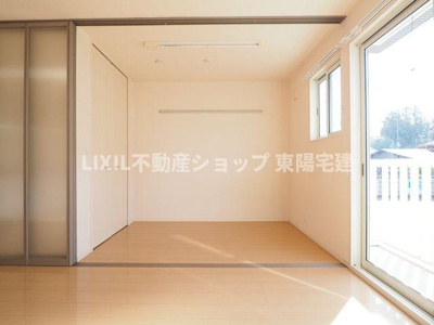 【洋室】 | メイプルガーデン