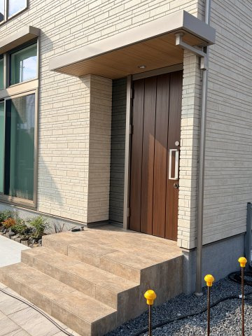 ミサワホームタウン石井東の玄関