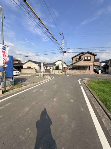 ミサワホームタウン石井東の前面道路含む現地写真