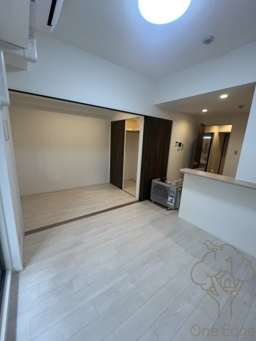 LiveCasa天満橋の居間・リビング
