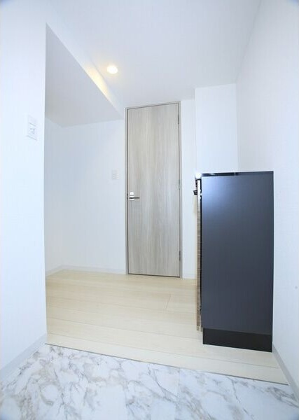 S-RESIDENCE神宮西駅前ascent(アセント)の玄関
