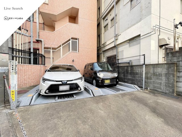 プリマヴェーラの駐車場