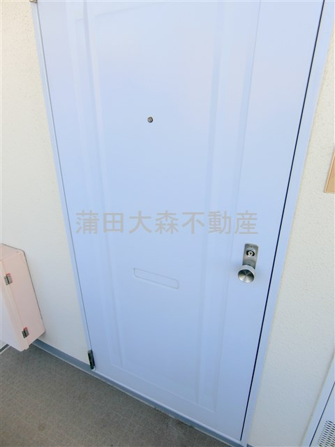 ベルサイユ大森の玄関