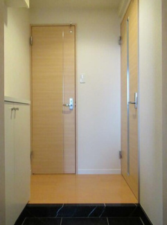 【玄関】 | ヴァレッシア錦糸町シティ