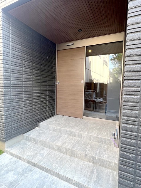 Villa Feliceのエントランス|★二重のエントランスです★