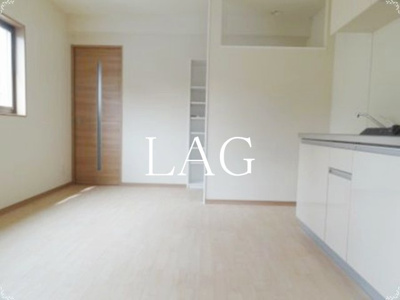 【居間・リビング】 | Ａｅｒａ市川 | 洋室のお部屋です。