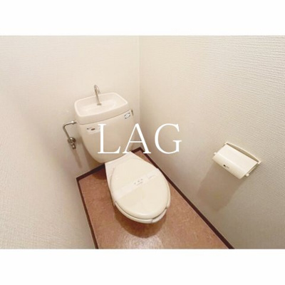 【トイレ】 | ロイヤルガーデン | トイレです。