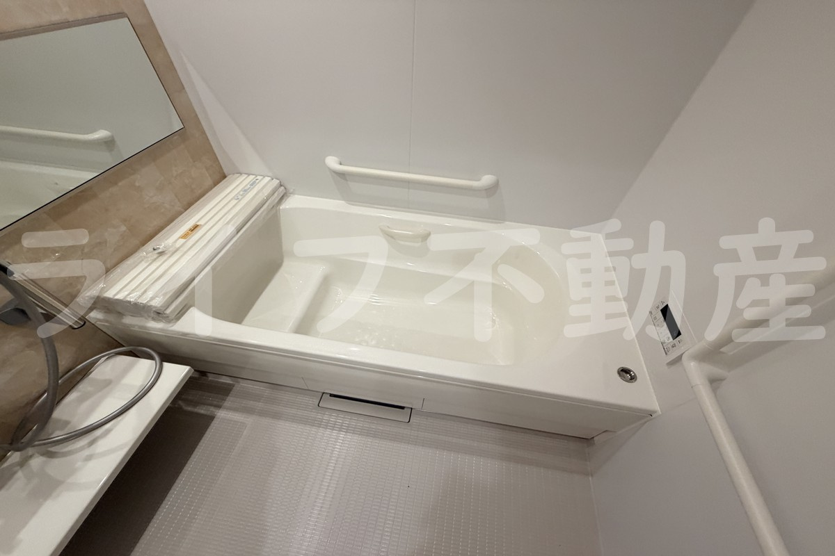 ウエスタンハイツ18の浴室