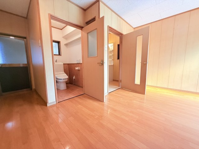 上富田町朝来_平屋戸建て賃貸物件の居間・リビング