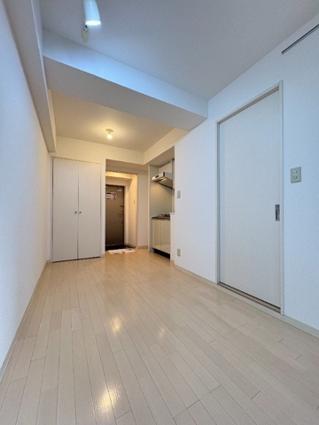 新品家具付きマンション日本橋本町7(KaGood東京)の洋室
