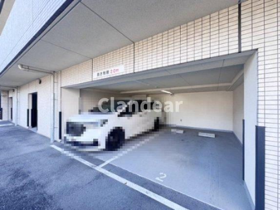 パレステージ六町Ⅳの駐車場|ドキドキの新生活も、安心してスタート。ぴったりの住まいを見つけませんか？クランディアが一緒に住まい選びをサポートします‼　まずは、お気軽にお問合せください　＃クランディア