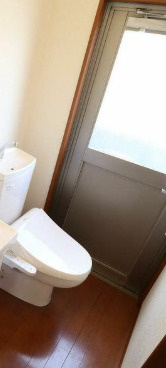原庭プレイスのトイレ|ゆったりとした空間のトイレです